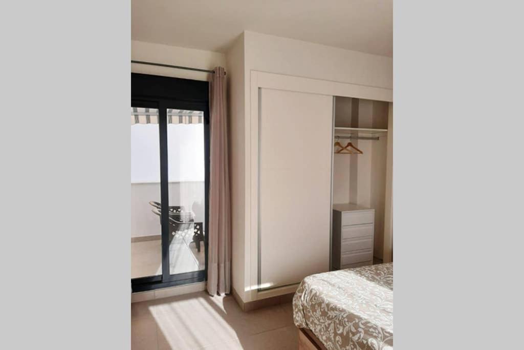 Appartamento New In The Center-terrace & Free Parking *